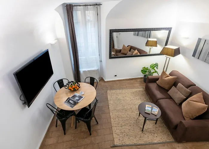 Deza Cozy Place In Monti